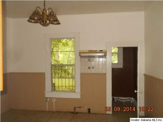 2529 23rd Street Southwest Birmingham, AL 35208 - Photo 5 of 12