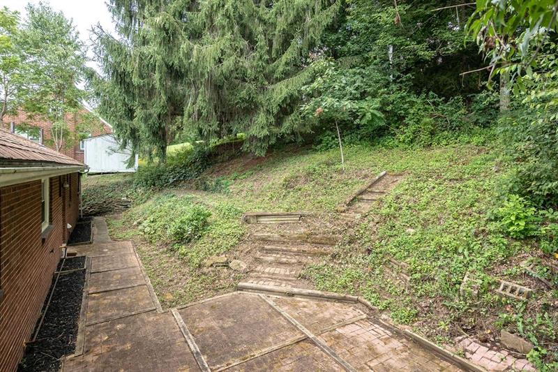 2511 Kane Road Aliquippa, PA 15001 - Photo 3 of 16 Gallery Image 3