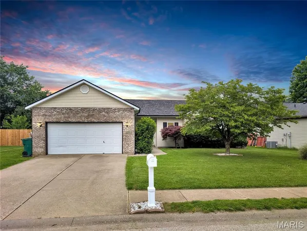 $249,900 | 806 Emerald Green Drive, O'Fallon, IL 62269