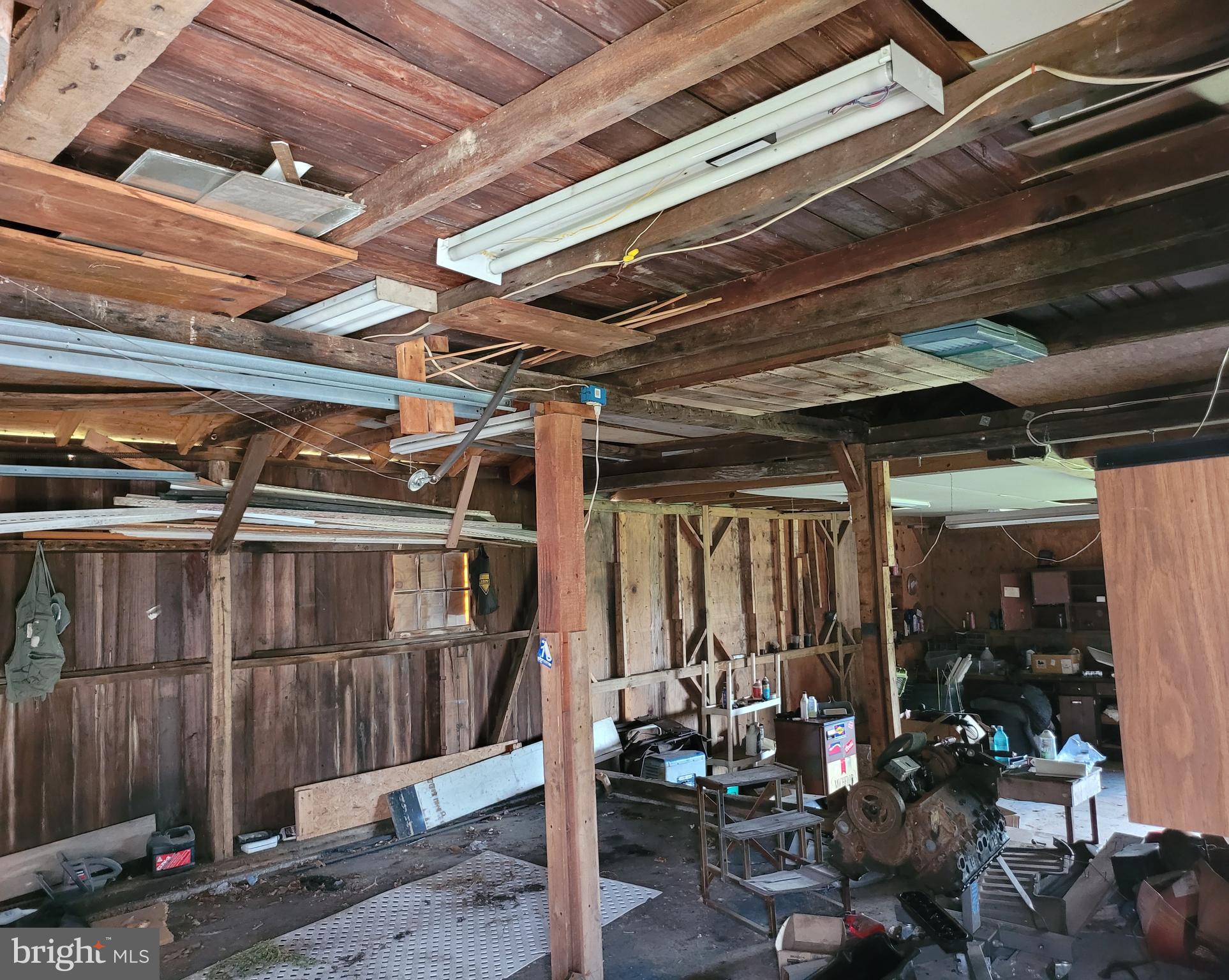 1559 Delta Road Red Lion, PA 17356 - Photo 4 of 13 Garage