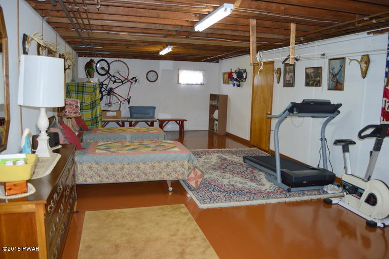 170 Long Ridge Road Hawley, PA 18428 - Photo 16 of 31