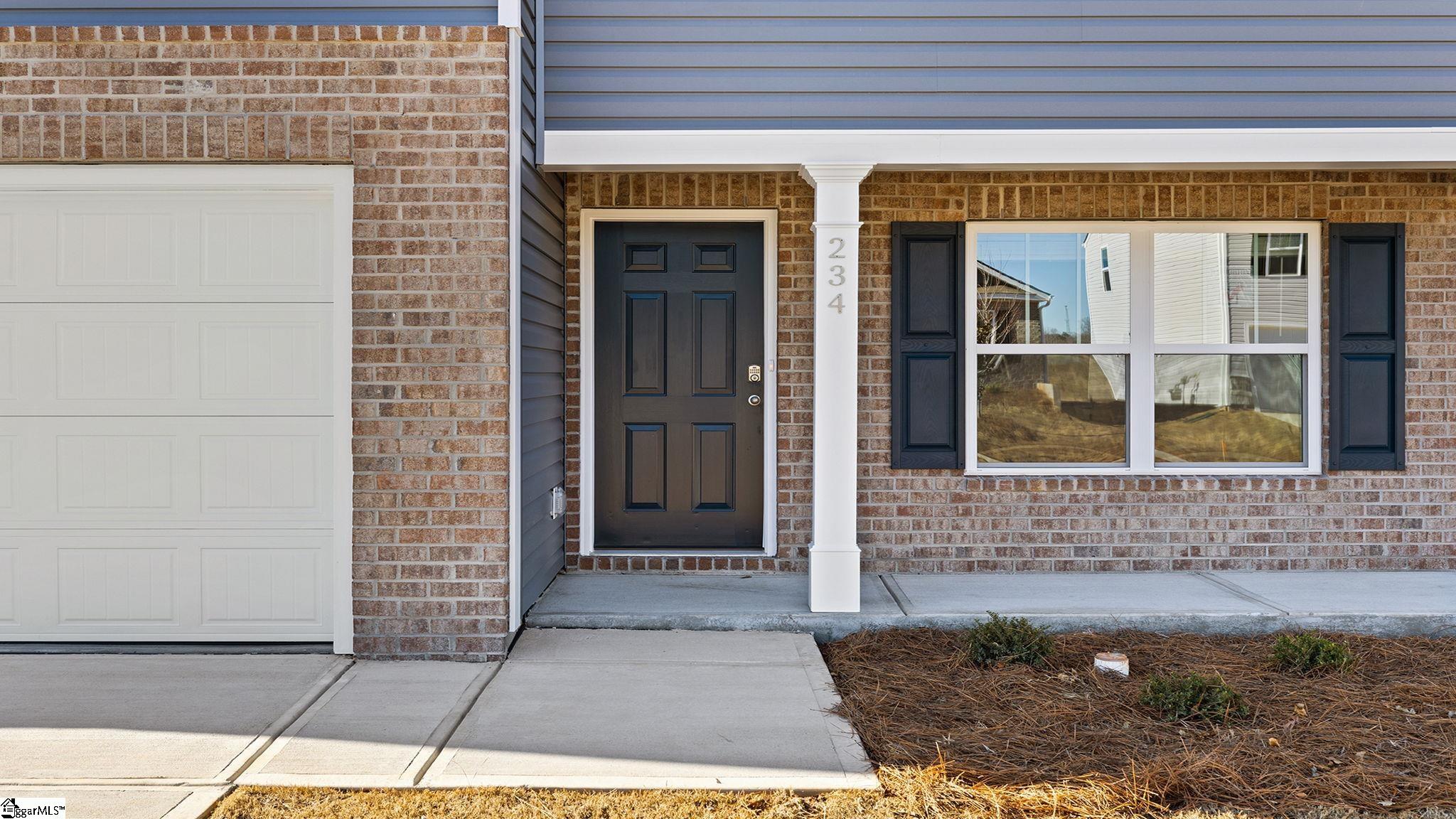 234 Roocroft Court Fountain Inn, SC 29644 - Photo 2 of 36