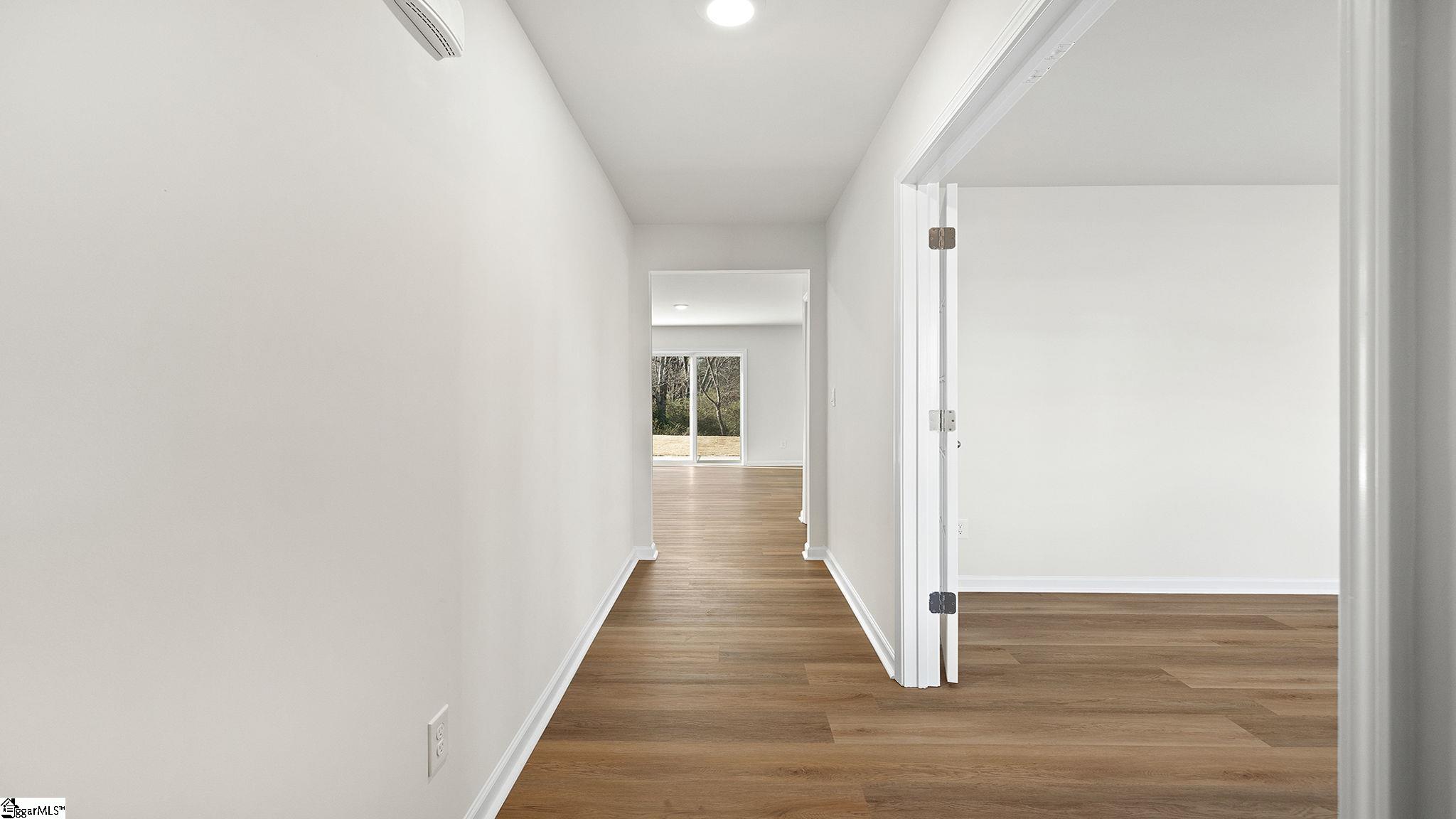 234 Roocroft Court Fountain Inn, SC 29644 - Photo 3 of 36