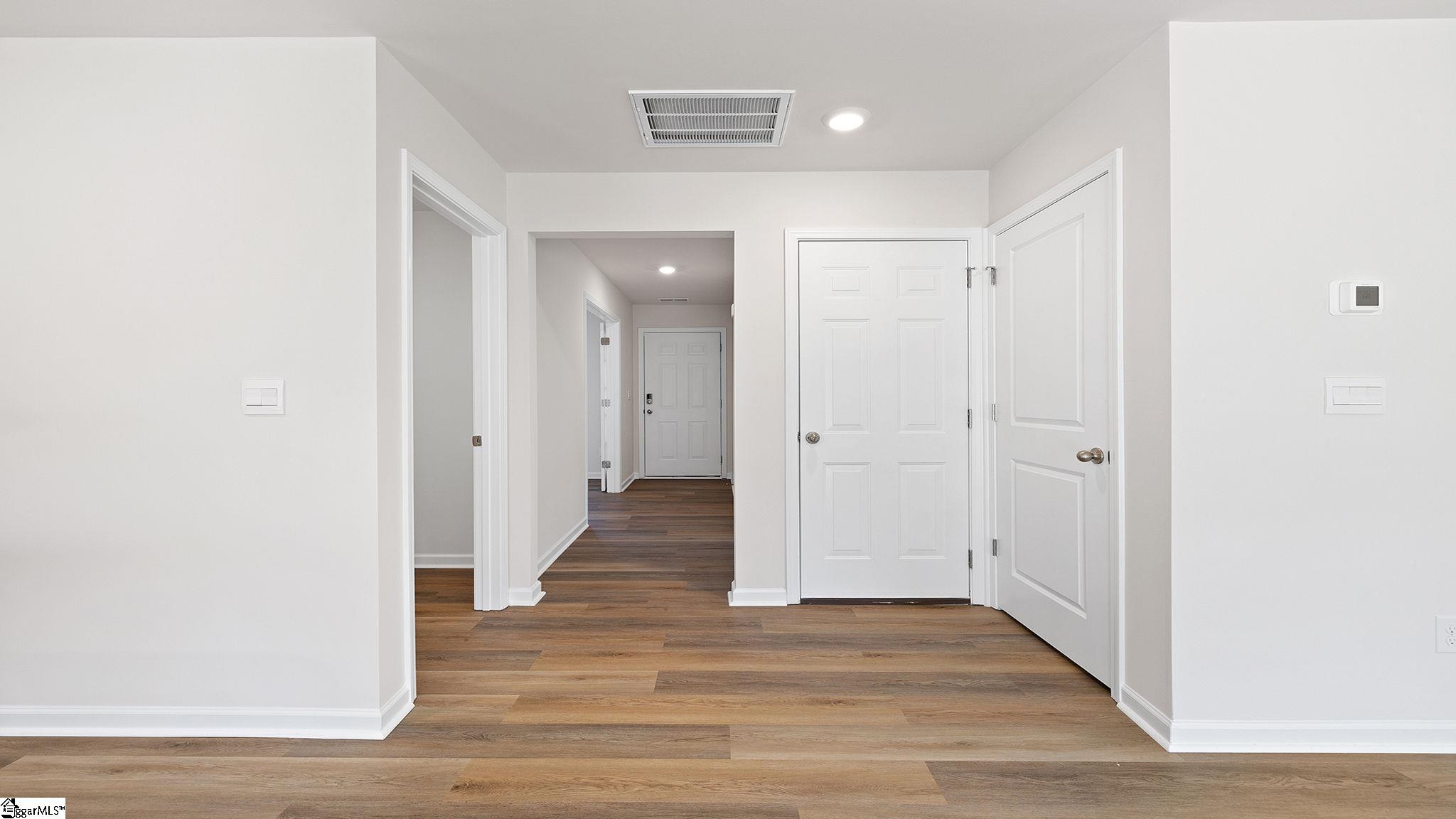 234 Roocroft Court Fountain Inn, SC 29644 - Photo 6 of 36