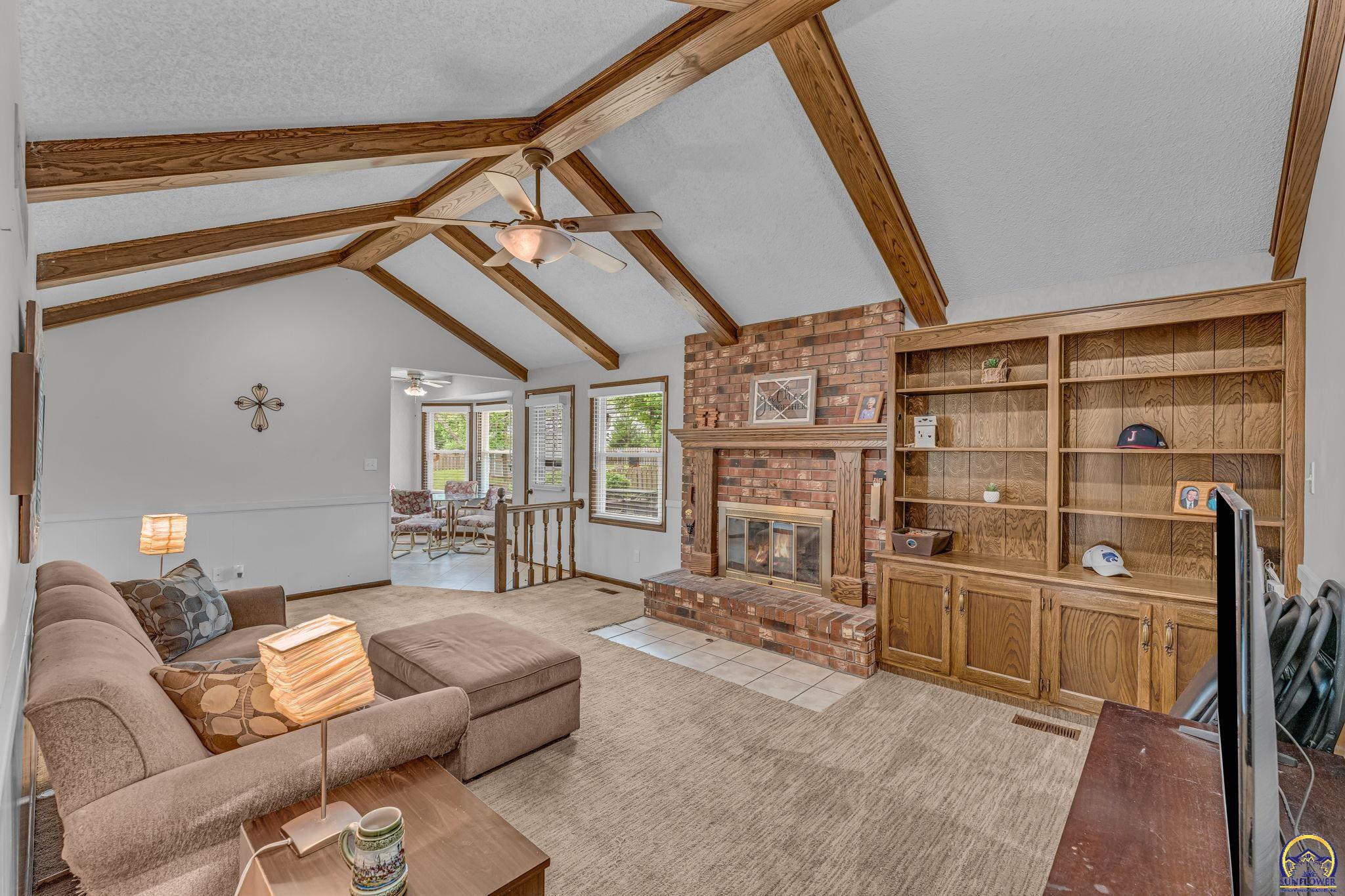 3901 Southwest Nottingham Road Topeka, KS 66610 - Photo 17 of 44