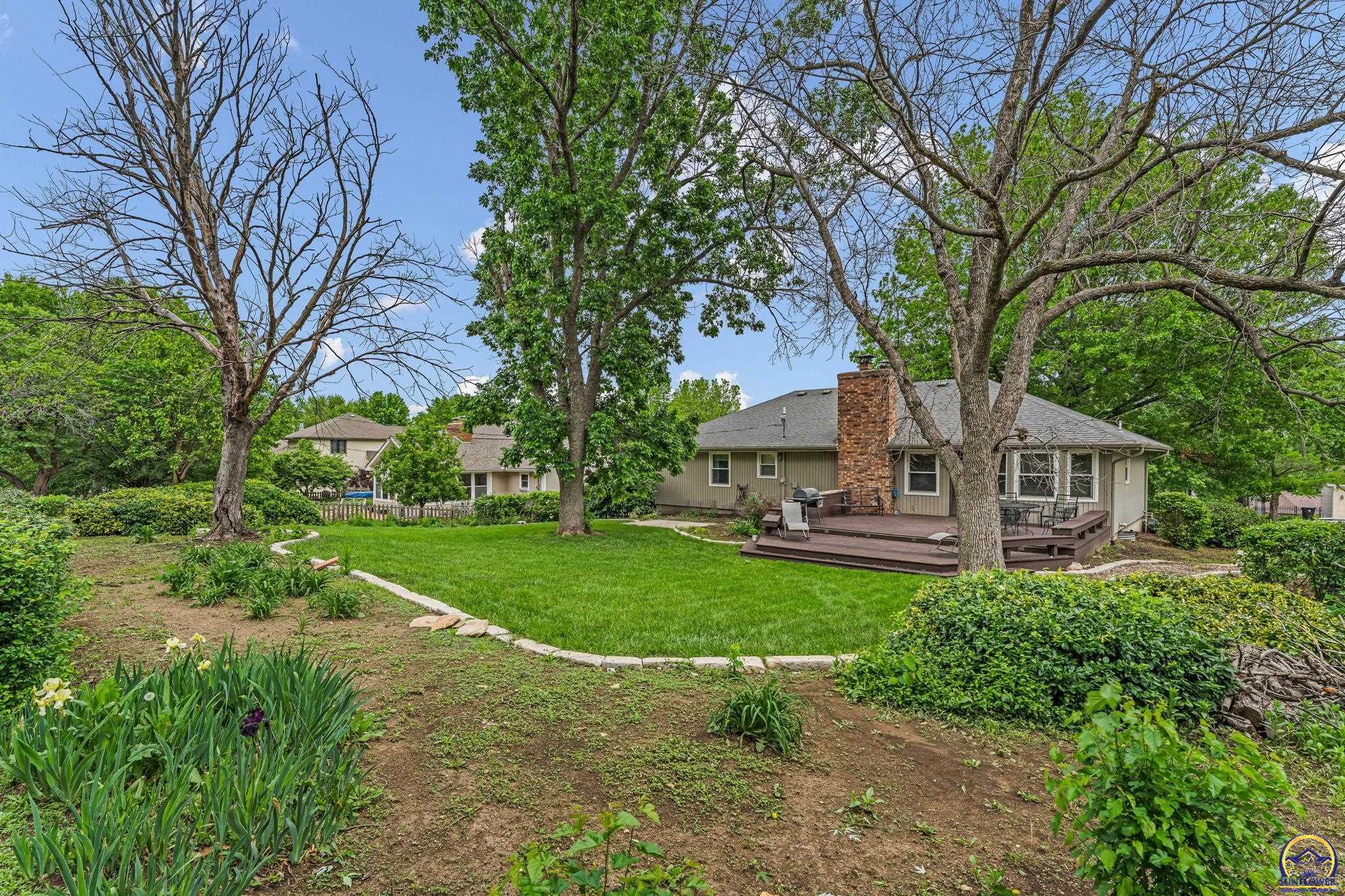 3901 Southwest Nottingham Road Topeka, KS 66610 - Photo 40 of 44