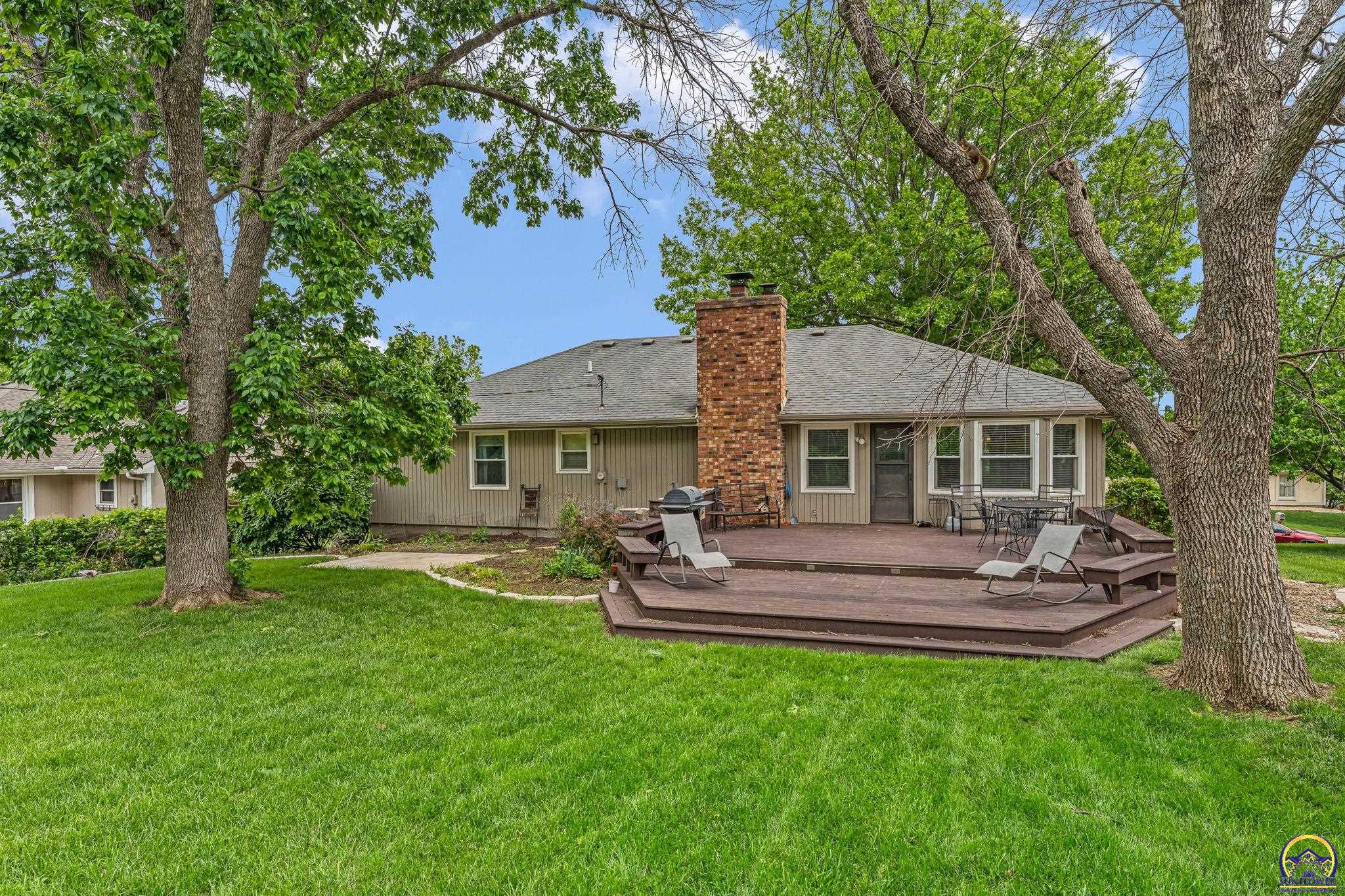 3901 Southwest Nottingham Road Topeka, KS 66610 - Photo 41 of 44