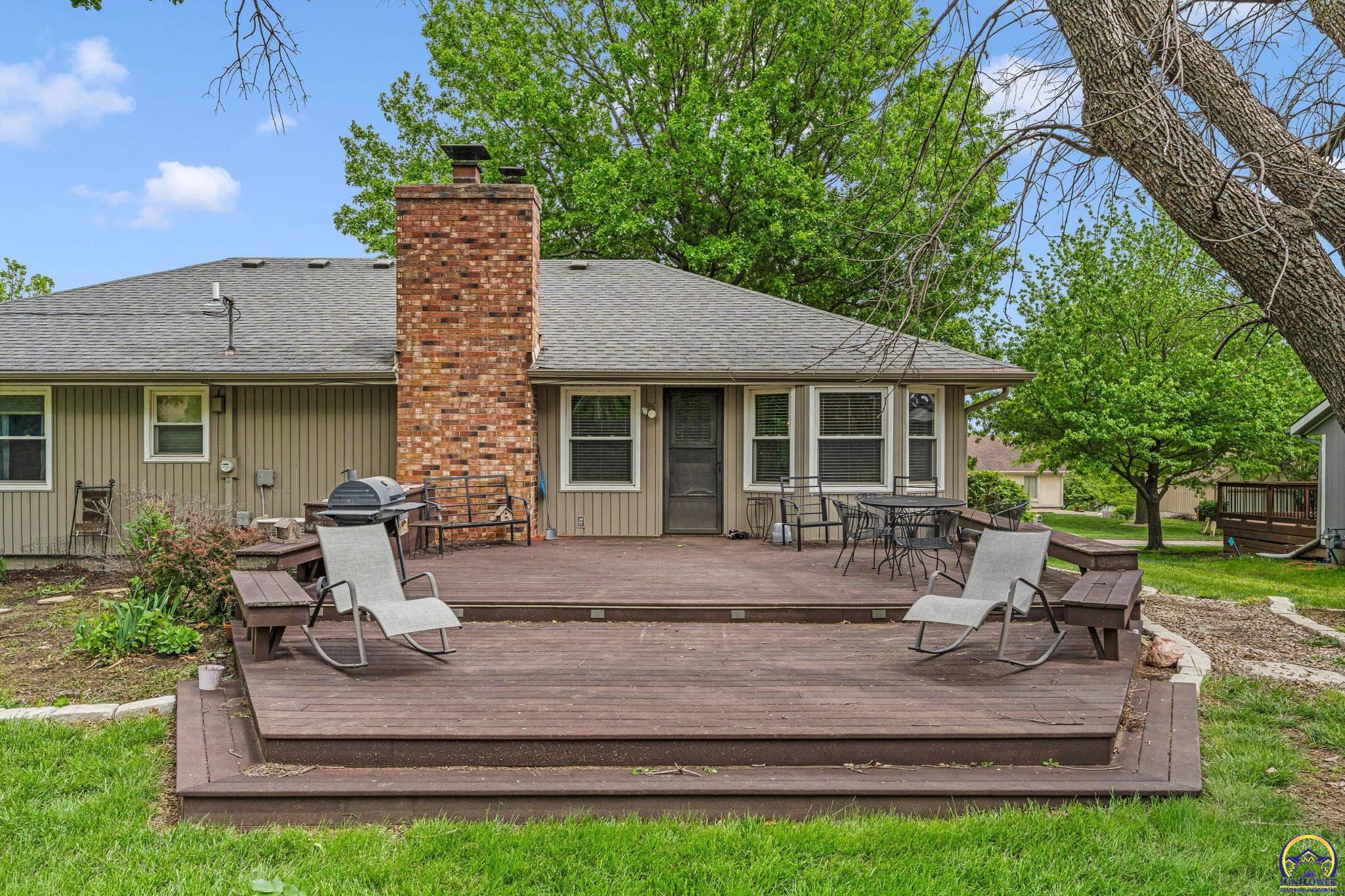 3901 Southwest Nottingham Road Topeka, KS 66610 - Photo 42 of 44