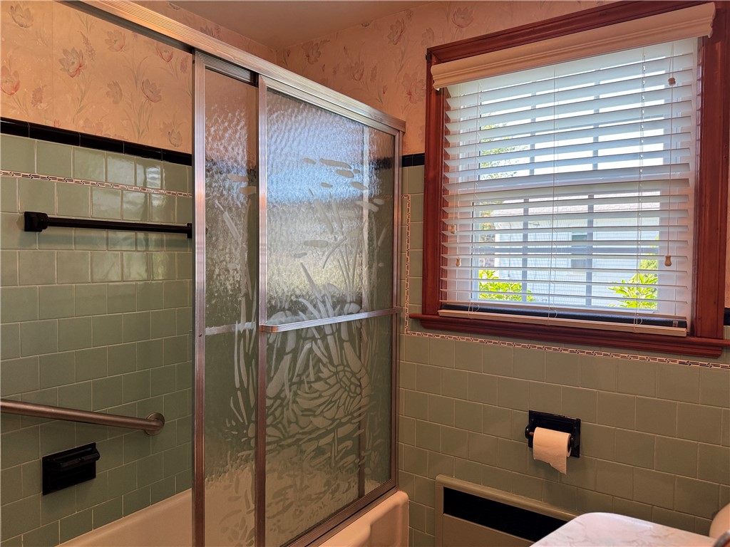 415 George Waterman Road Providence, RI 02919 - Photo 19 of 30 Gallery Image 19