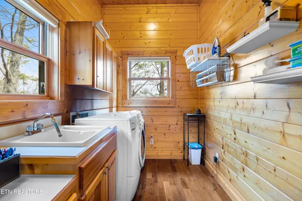$975,000 | 1184 Fawn Hollow Trail, Townsend, TN 37882