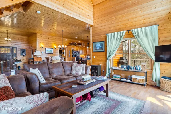 $975,000 | 1184 Fawn Hollow Trail, Townsend, TN 37882