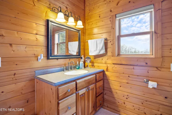 $975,000 | 1184 Fawn Hollow Trail, Townsend, TN 37882