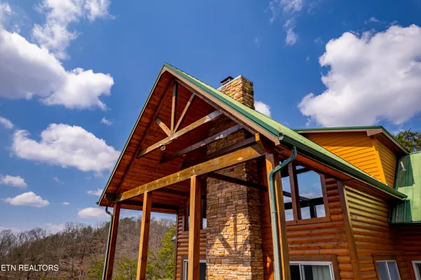 $975,000 | 1184 Fawn Hollow Trail, Townsend, TN 37882