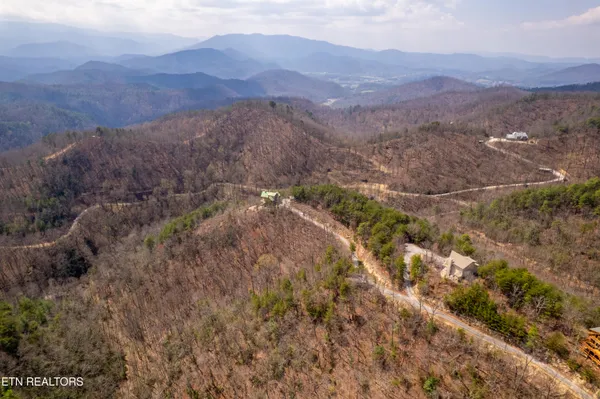 $975,000 | 1184 Fawn Hollow Trail, Townsend, TN 37882