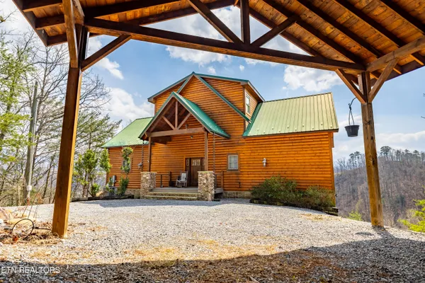 $975,000 | 1184 Fawn Hollow Trail, Townsend, TN 37882