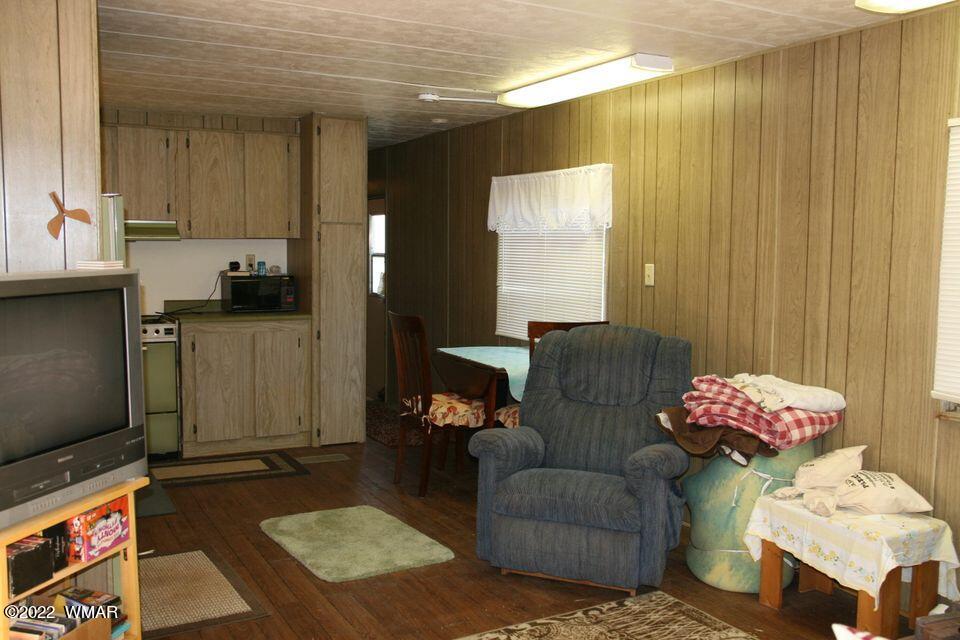 2130 Blue Jay Road Overgaard, AZ 85933 - Photo 12 of 31