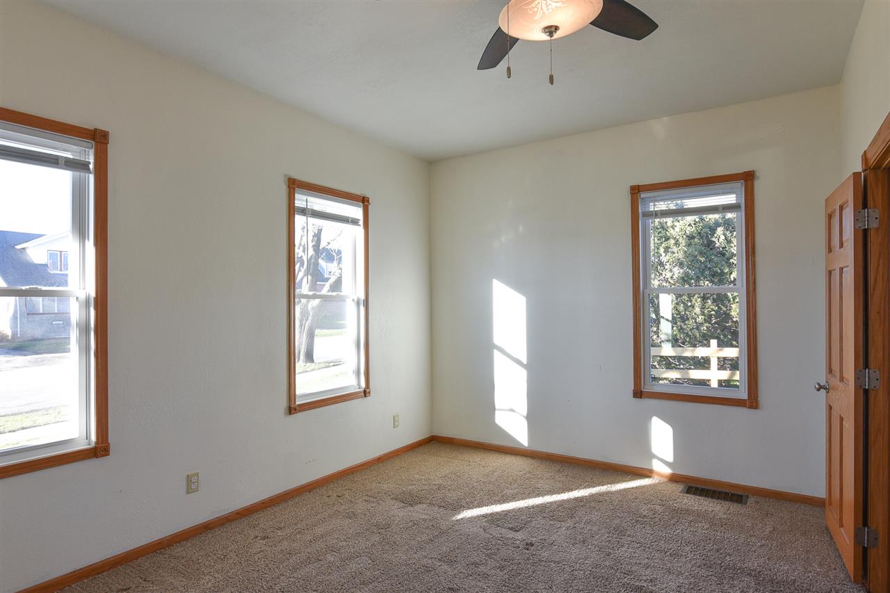 94 3rd Avenue Keystone, IA 52249 - Photo 21 of 34 Gallery Image 21
