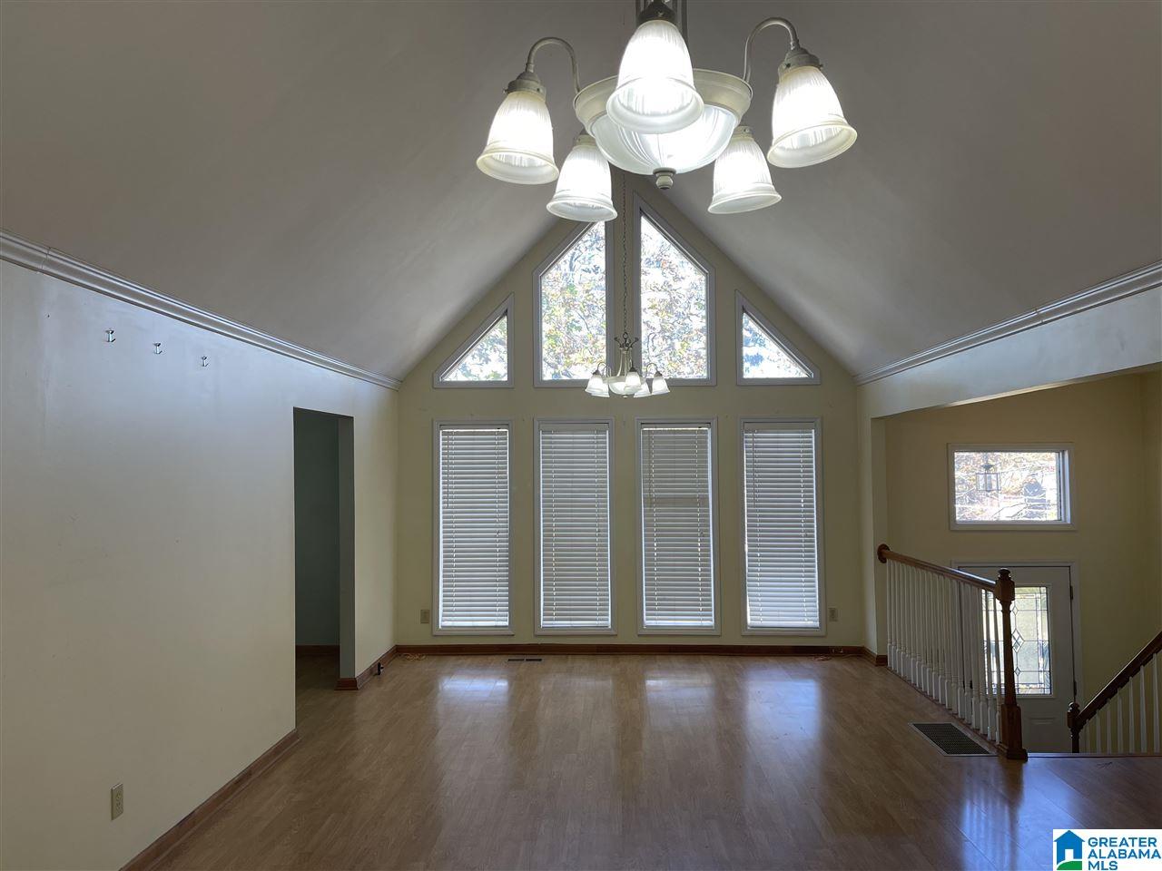 317 12th Street Pleasant Grove, AL 35127 - Photo 6 of 32