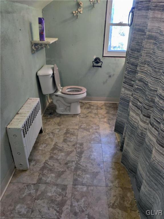 547 Evergreen Street Emmaus, PA 18049 - Photo 18 of 34 Full bath