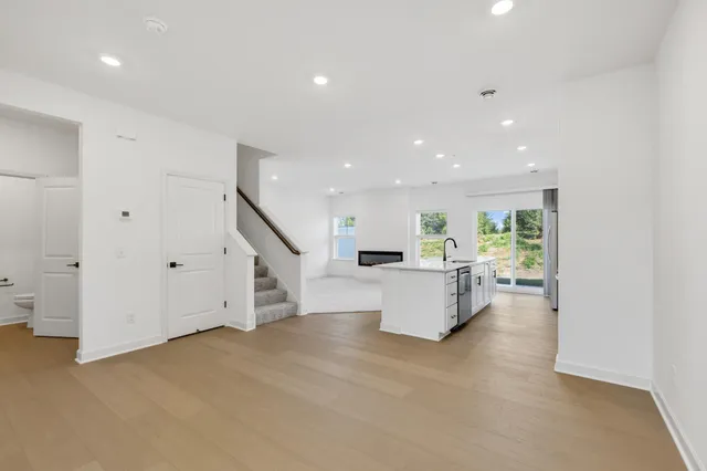 $388,000 | 182 HUNTINGTON Drive, Waconia, MN 55387