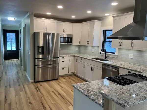 $469,900 | 80 Old Bath Road, Wiscasset, ME 04578