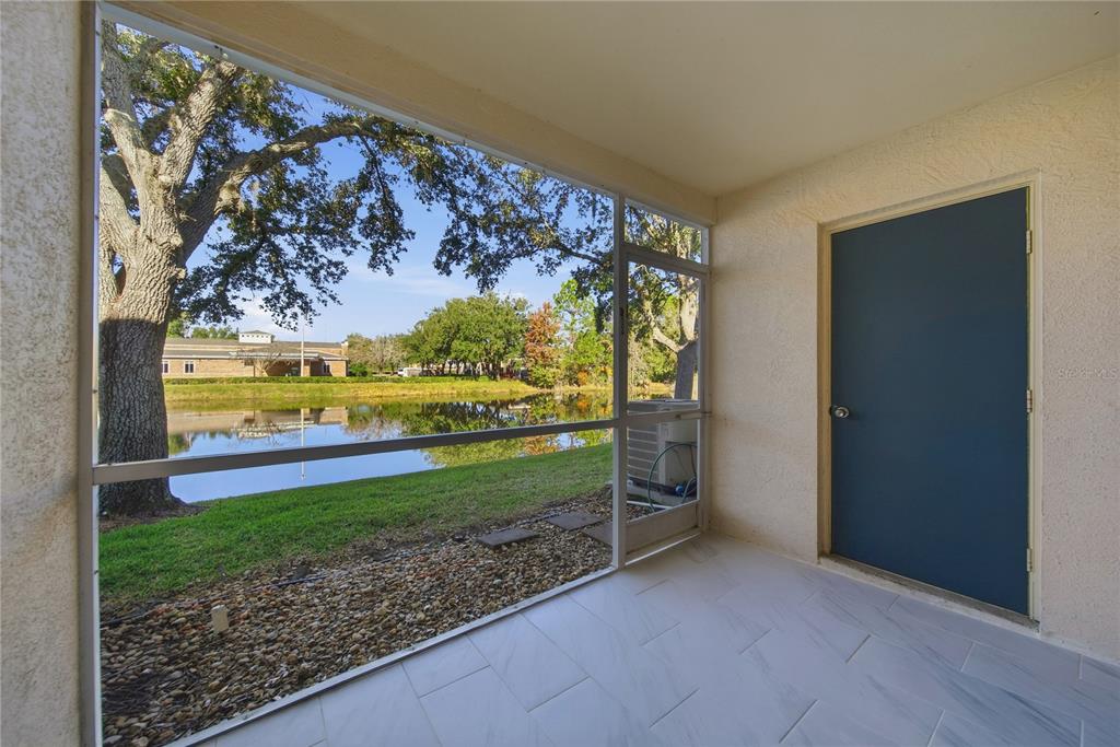 8530 Hunters Key Circle Tampa, FL 33647 - Photo 9 of 18 a view of outdoor space with garden view