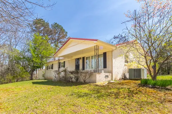 $300,000 | 348 Spring Creek Road, Westpoint, TN 38486