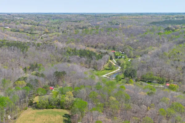 $300,000 | 348 Spring Creek Road, Westpoint, TN 38486