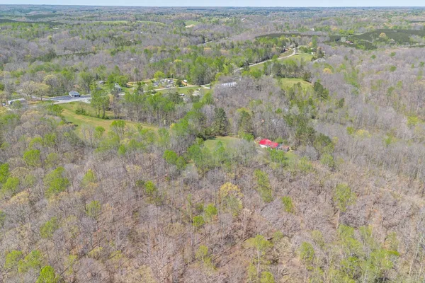 $300,000 | 348 Spring Creek Road, Westpoint, TN 38486