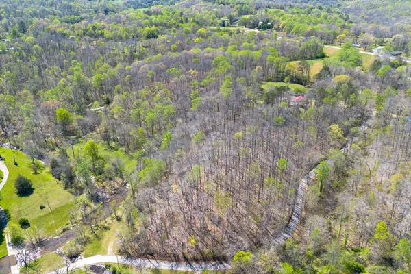 $300,000 | 348 Spring Creek Road, Westpoint, TN 38486