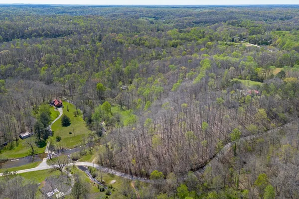 $300,000 | 348 Spring Creek Road, Westpoint, TN 38486