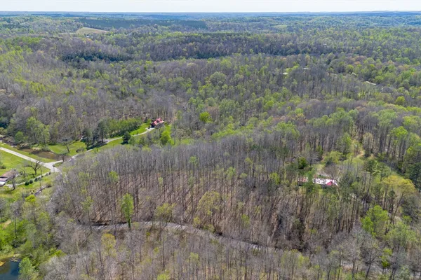 $300,000 | 348 Spring Creek Road, Westpoint, TN 38486