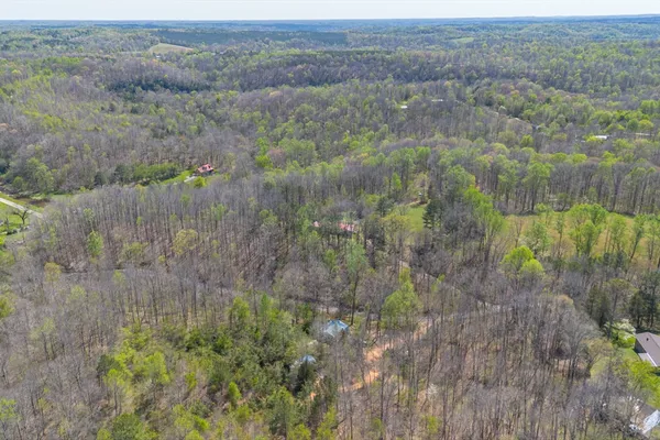 $300,000 | 348 Spring Creek Road, Westpoint, TN 38486