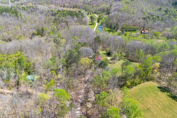 $300,000 | 348 Spring Creek Road, Westpoint, TN 38486