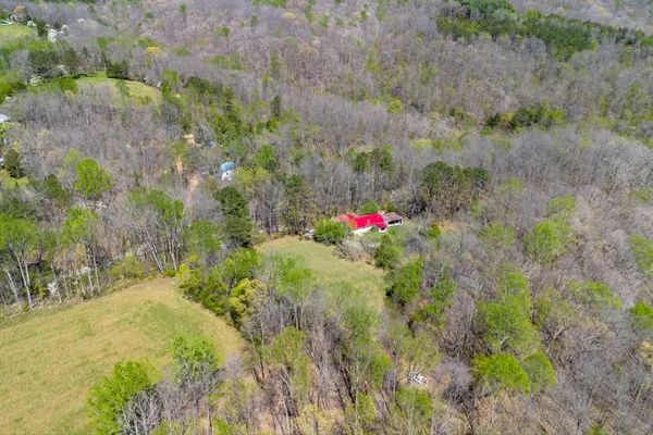 $300,000 | 348 Spring Creek Road, Westpoint, TN 38486