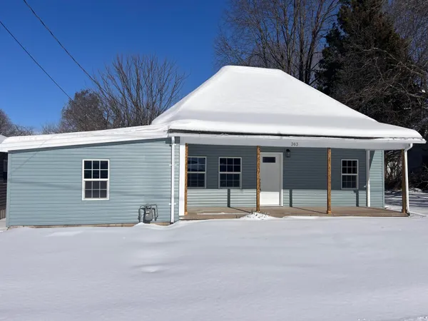 $207,900 | 303 East North Street, Winslow, IN 47598