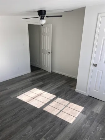 $207,900 | 303 East North Street, Winslow, IN 47598