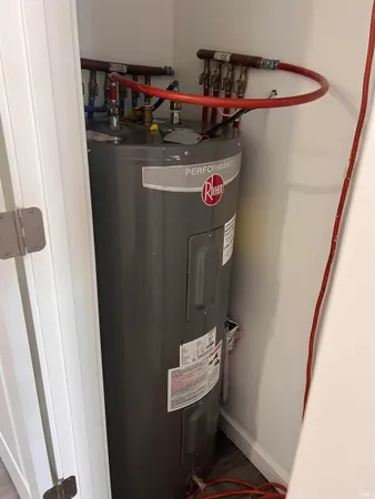 $207,900 | 303 East North Street, Winslow, IN 47598