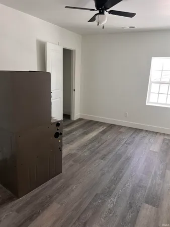 $207,900 | 303 East North Street, Winslow, IN 47598