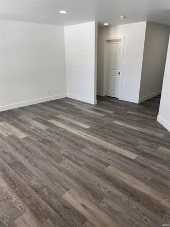 $207,900 | 303 East North Street, Winslow, IN 47598