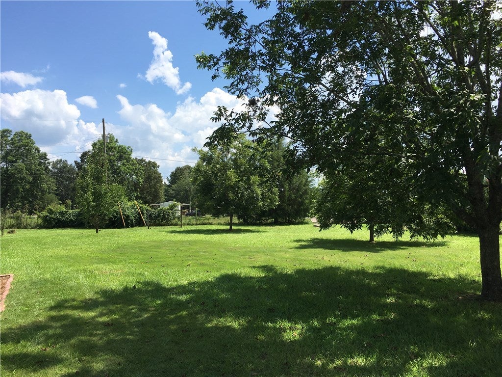 216 South Moss Flat Road Notasulga, AL 36866 - Photo 3 of 25 Gallery Image 3
