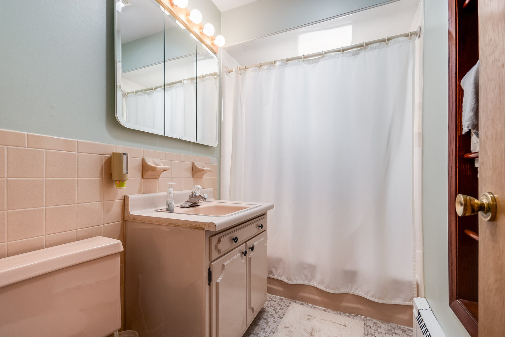 36 South Highview Avenue Addison, IL 60101 - Photo 11 of 21