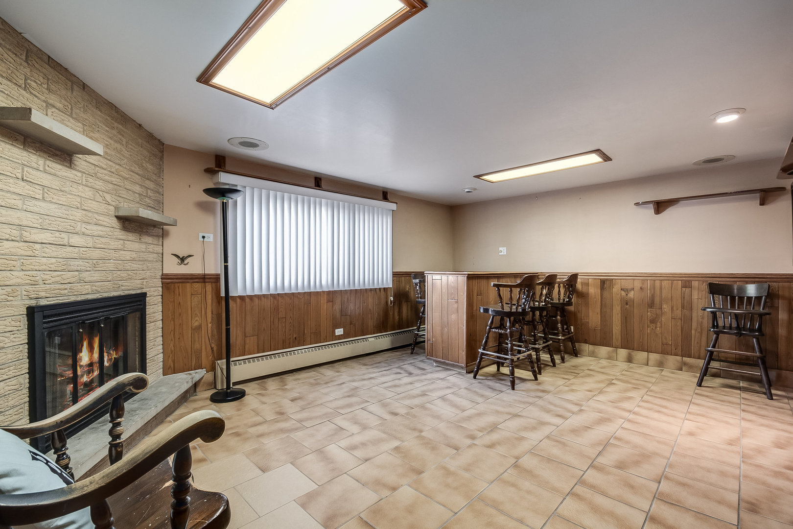 36 South Highview Avenue Addison, IL 60101 - Photo 10 of 21