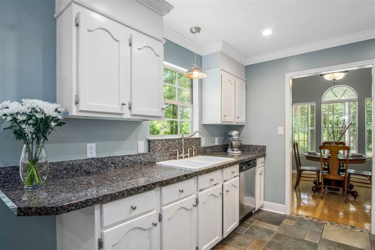 596 Bon Secour Avenue Fairhope, AL 36532 - Photo 11 of 32