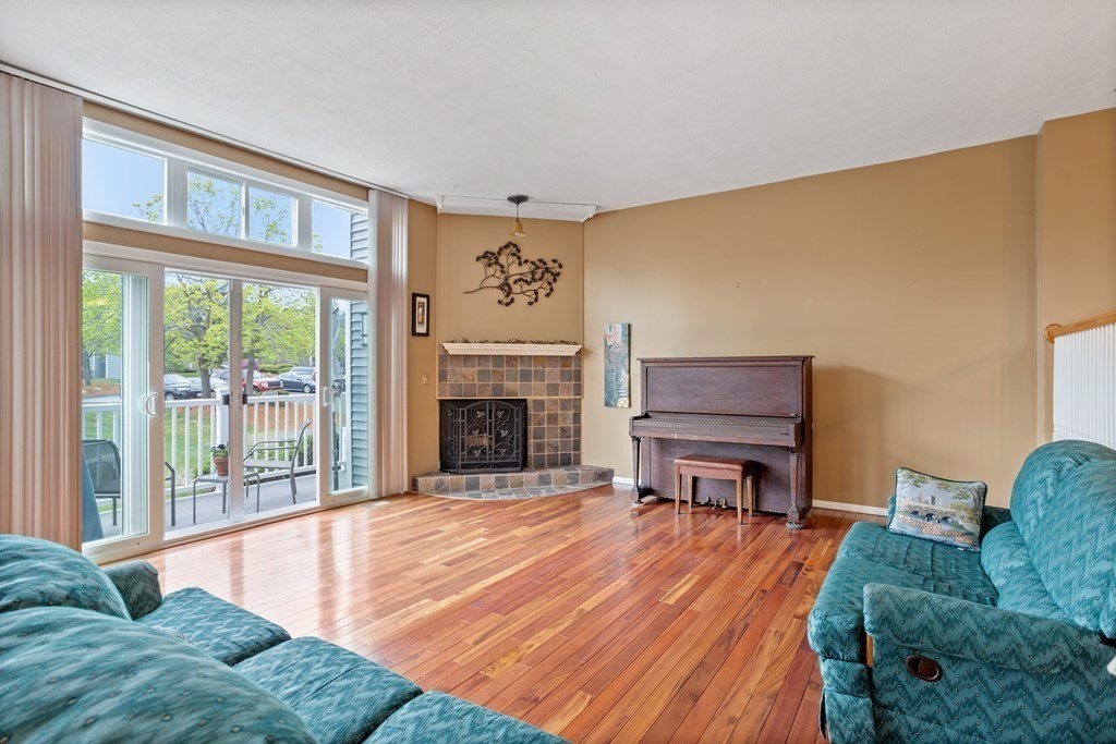 255 North Road, Unit 73 Chelmsford, MA 01824 - Photo 5 of 38