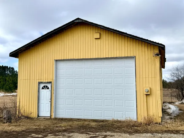 $169,000 | 515 Carr Lake Road Southeast, Bemidji, MN 56601