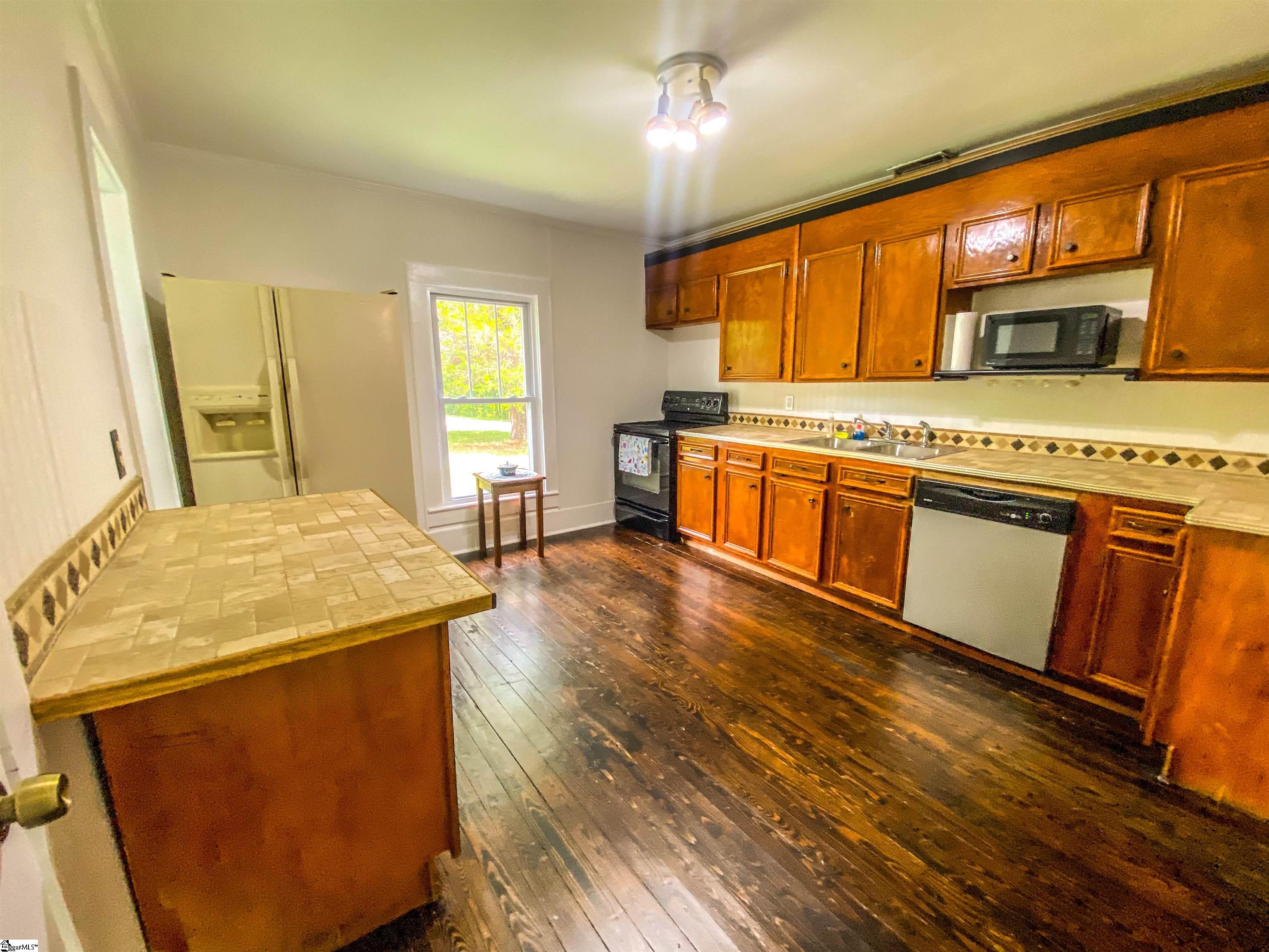 1153 Bridges Road Blacksburg, SC 29702 - Photo 16 of 36