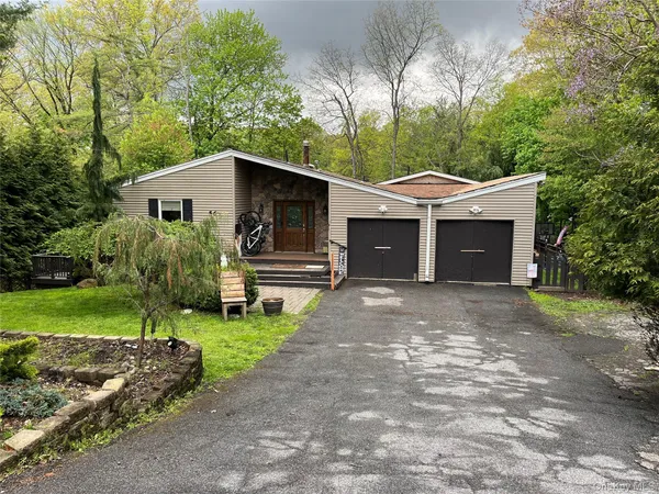 $749,000 | 56 Summit Avenue, Tappan, NY 10983