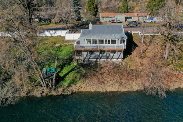 $448,500 | 26960 Highway 62, Trail, OR 97541