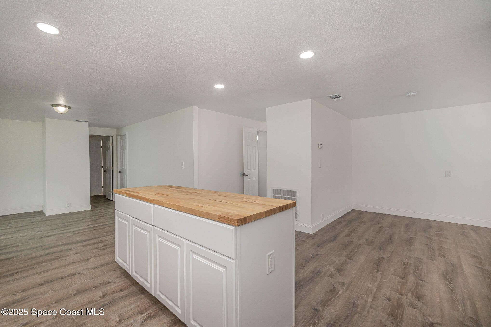 1918 Sago Palm Street Northeast Palm Bay, FL 32905 - Photo 13 of 26 013_dsc05025-edit